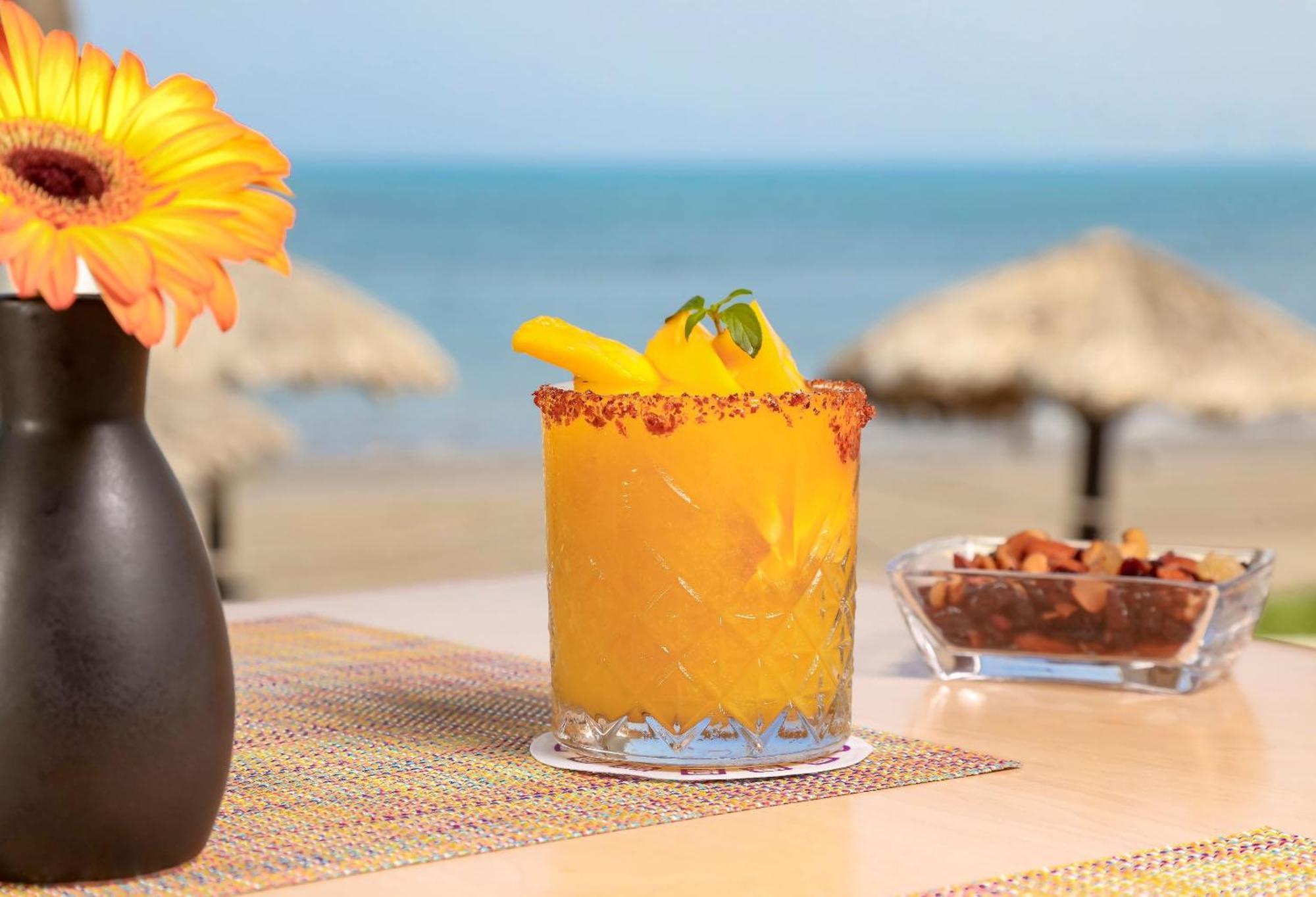 Camino Real Veracruz Exterior foto A mango margarita